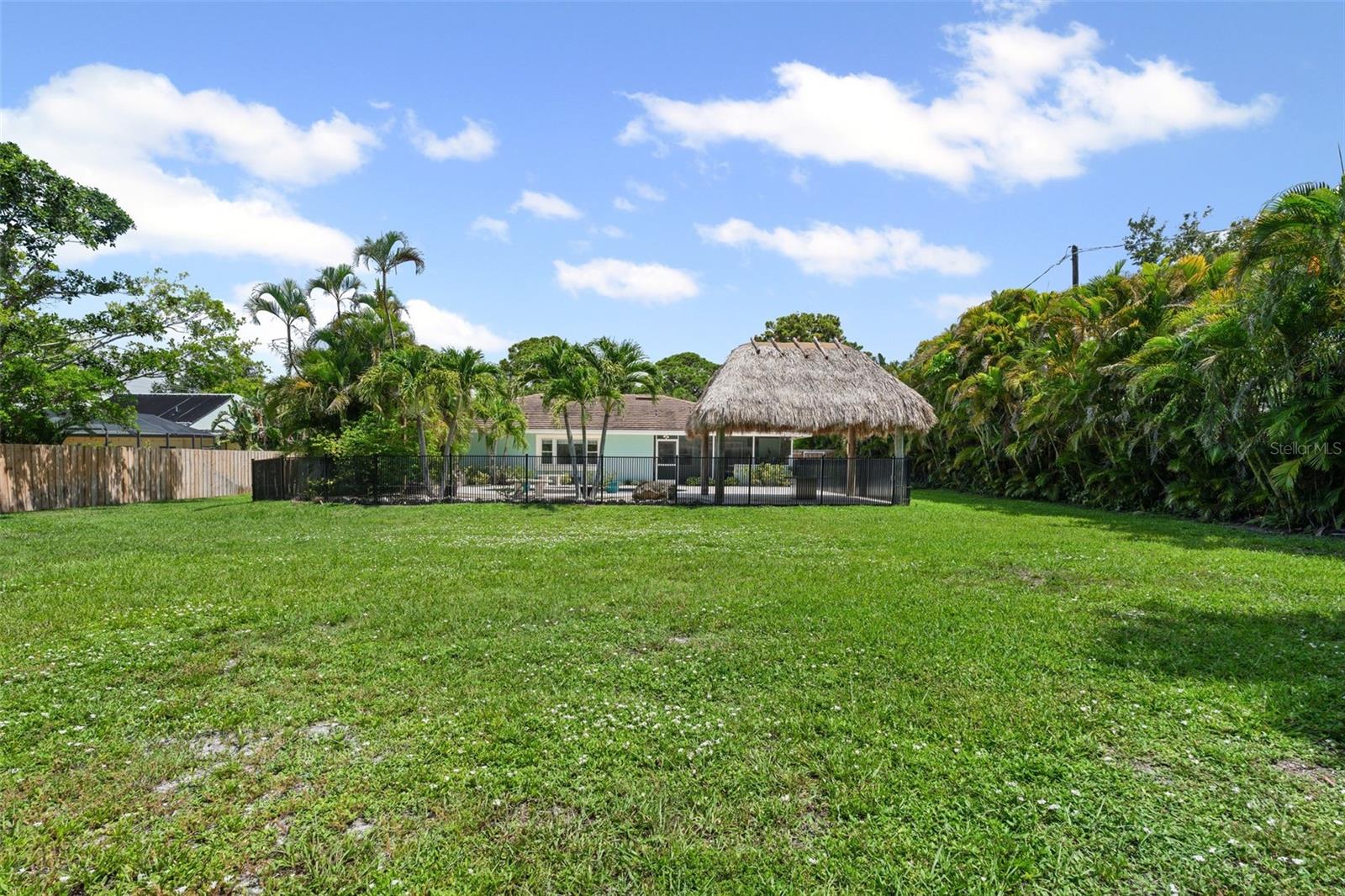 A4658775 Property Photo