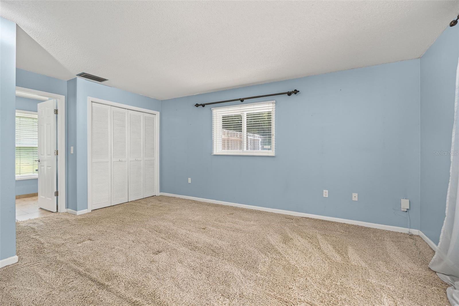 A4658775 Property Photo