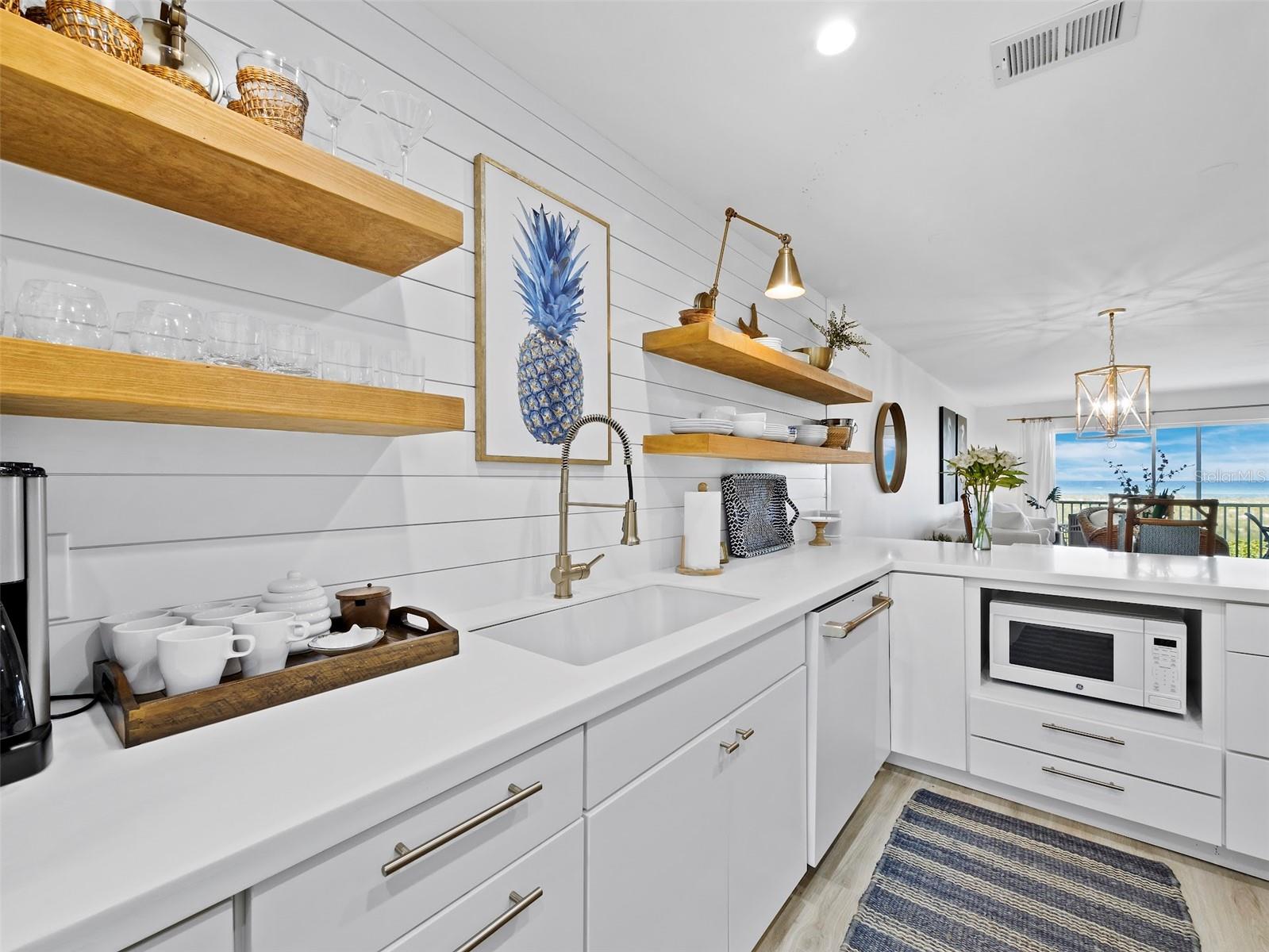 6925 GULF OF MEXICO DR #24, LONGBOAT KEY, FL, 34228