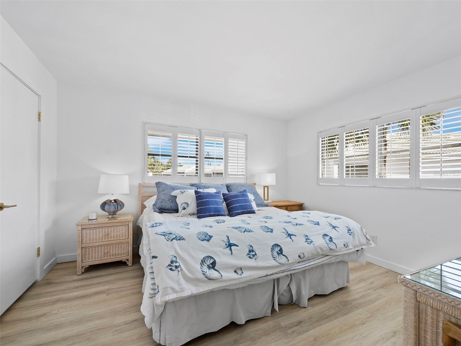 6925 GULF OF MEXICO DR #24, LONGBOAT KEY, FL, 34228