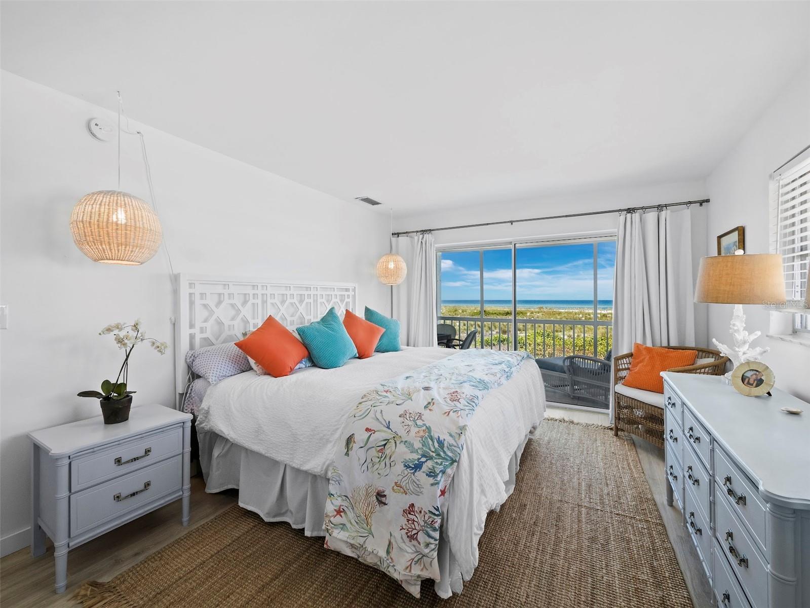 6925 GULF OF MEXICO DR #24, LONGBOAT KEY, FL, 34228