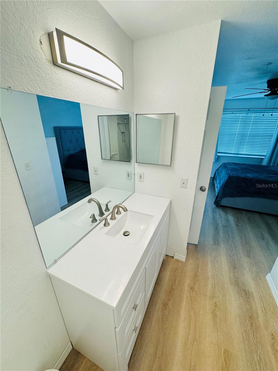 14037 FAIRWAY ISLAND DR #233, ORLANDO, FL, 32837