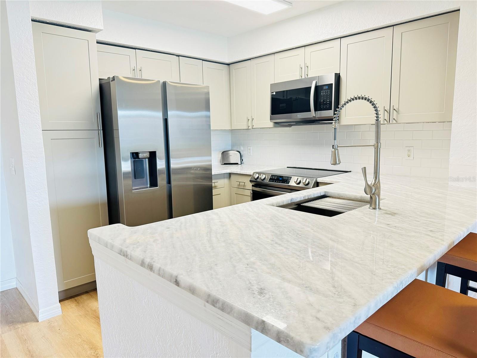 14037 FAIRWAY ISLAND DR #233, ORLANDO, FL, 32837