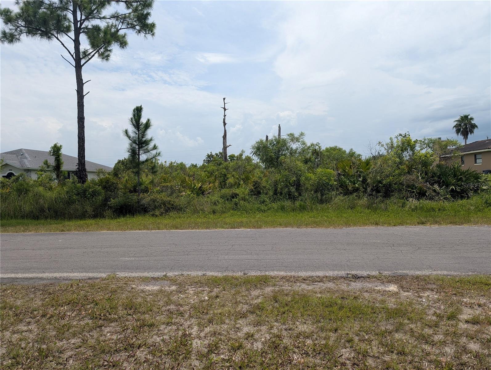 68 LIMONIA DR, INDIAN LAKE ESTATES, FL, 33855