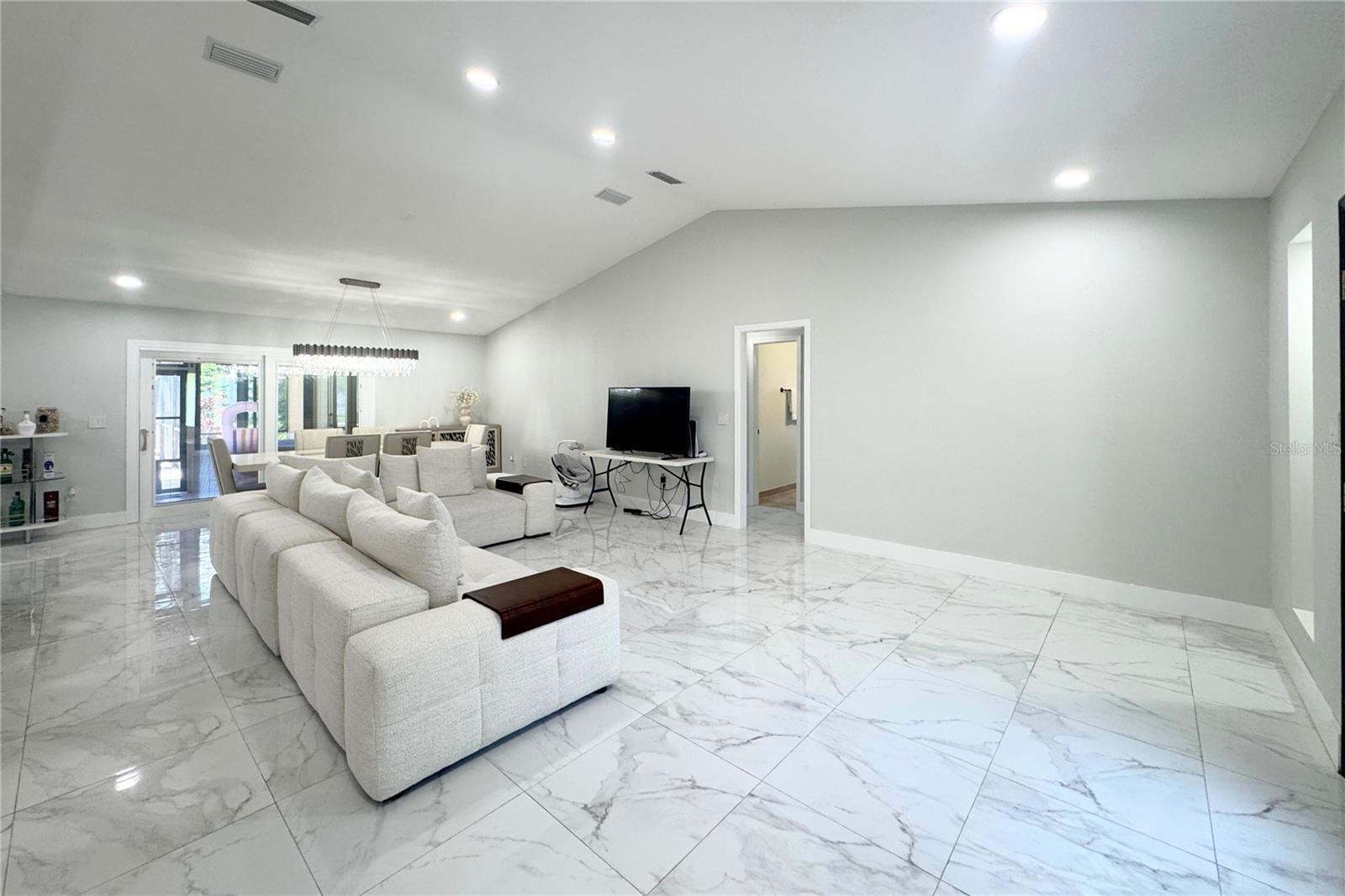 513 E WILDMERE AVE, LONGWOOD, FL, 32750