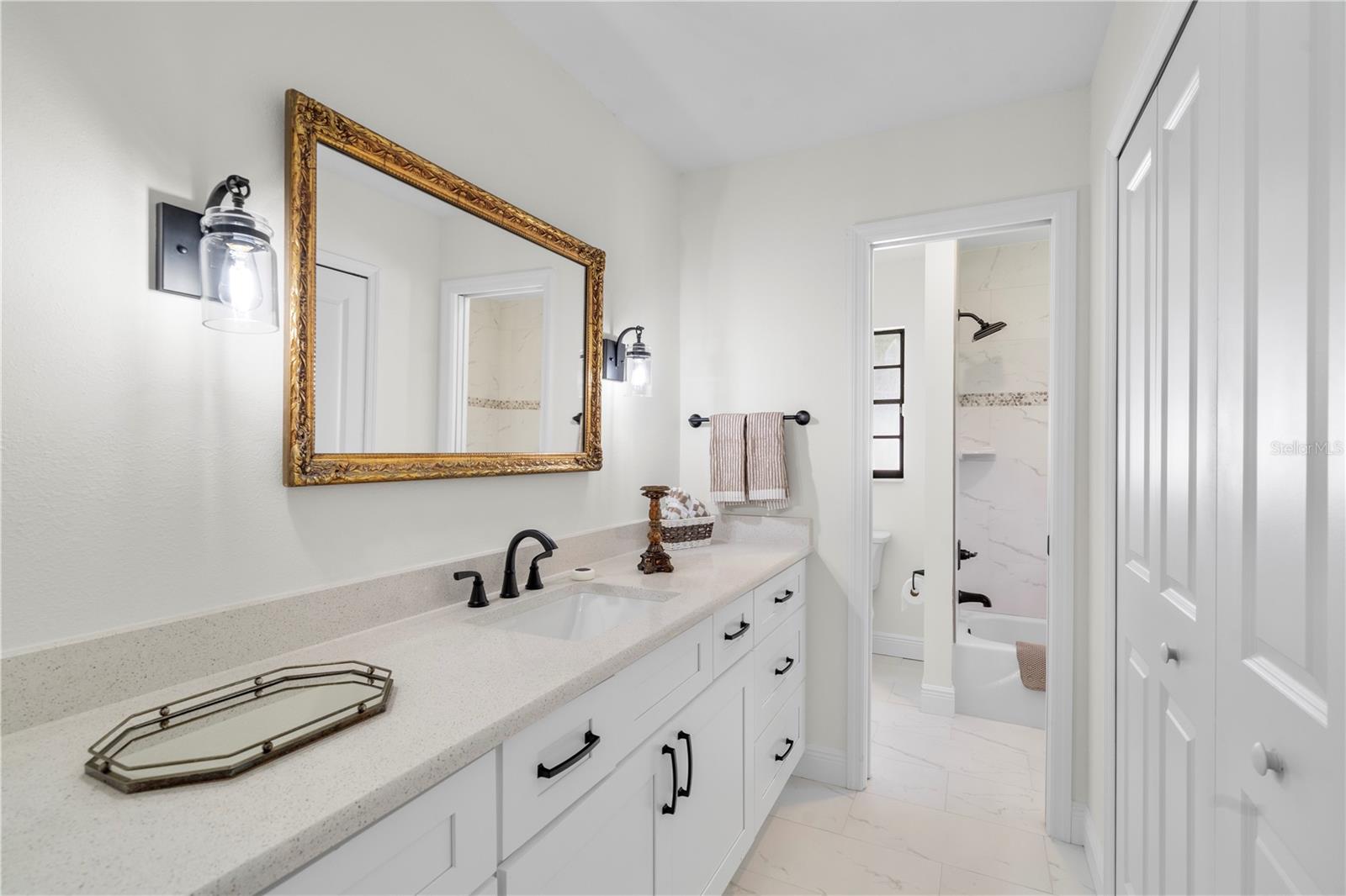 404 DICKMAN DR SW, RUSKIN, FL, 33570