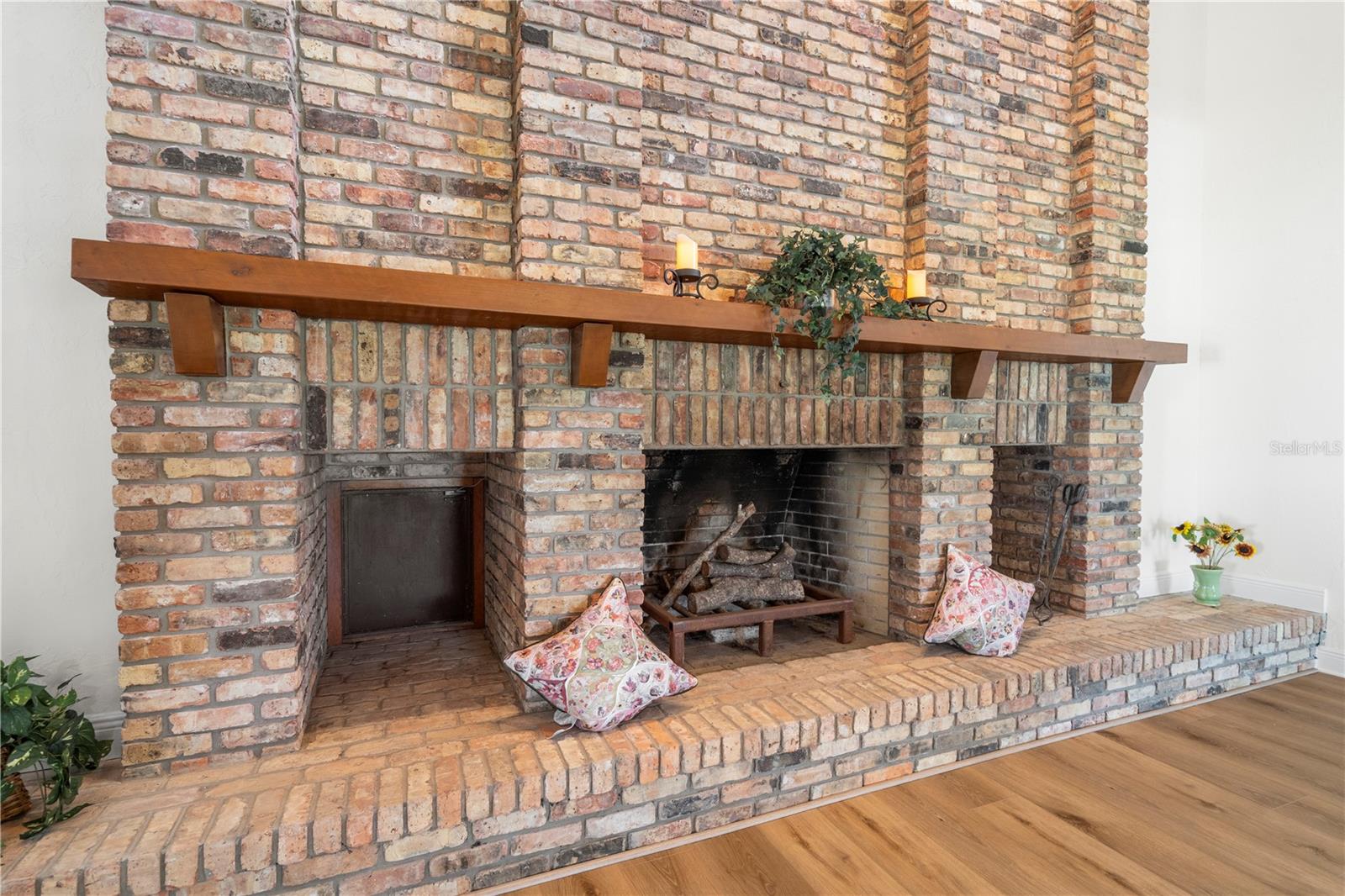 404 DICKMAN DR SW, RUSKIN, FL, 33570