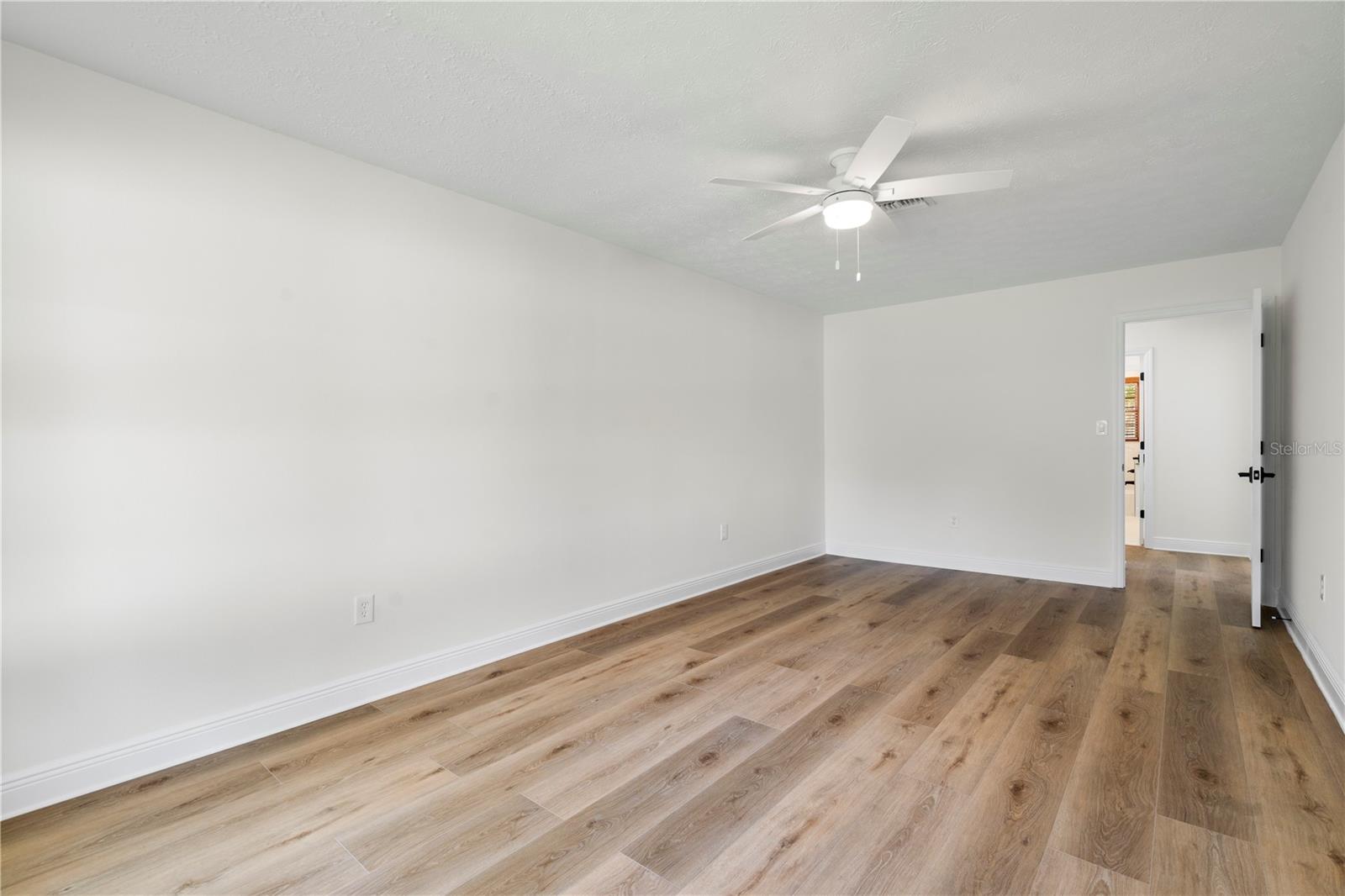 404 DICKMAN DR SW, RUSKIN, FL, 33570