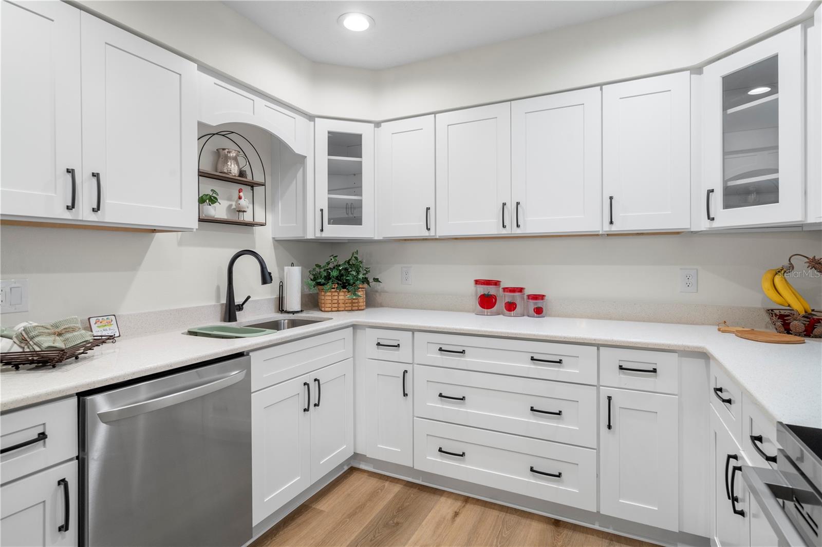 404 DICKMAN DR SW, RUSKIN, FL, 33570