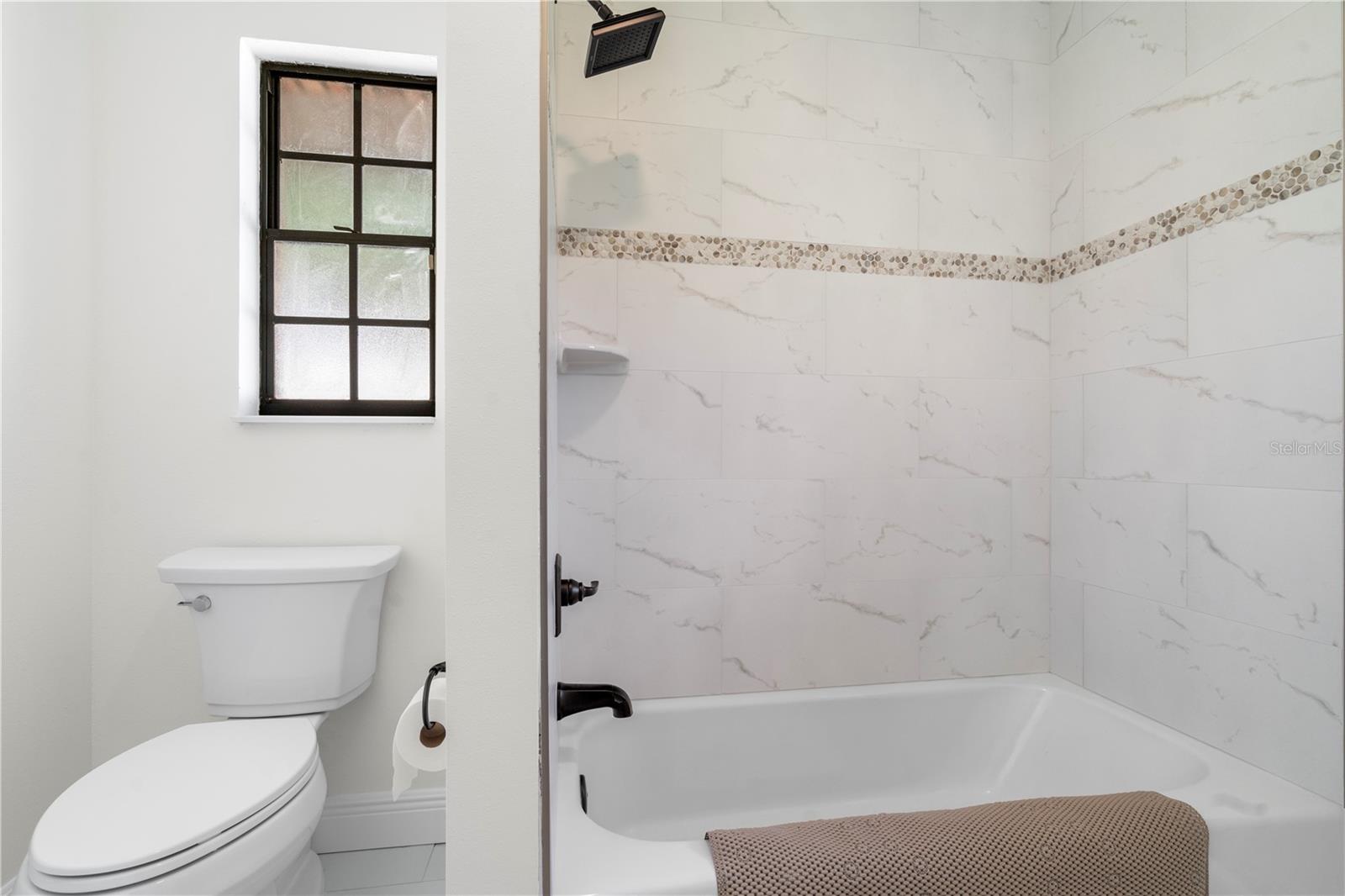 404 DICKMAN DR SW, RUSKIN, FL, 33570