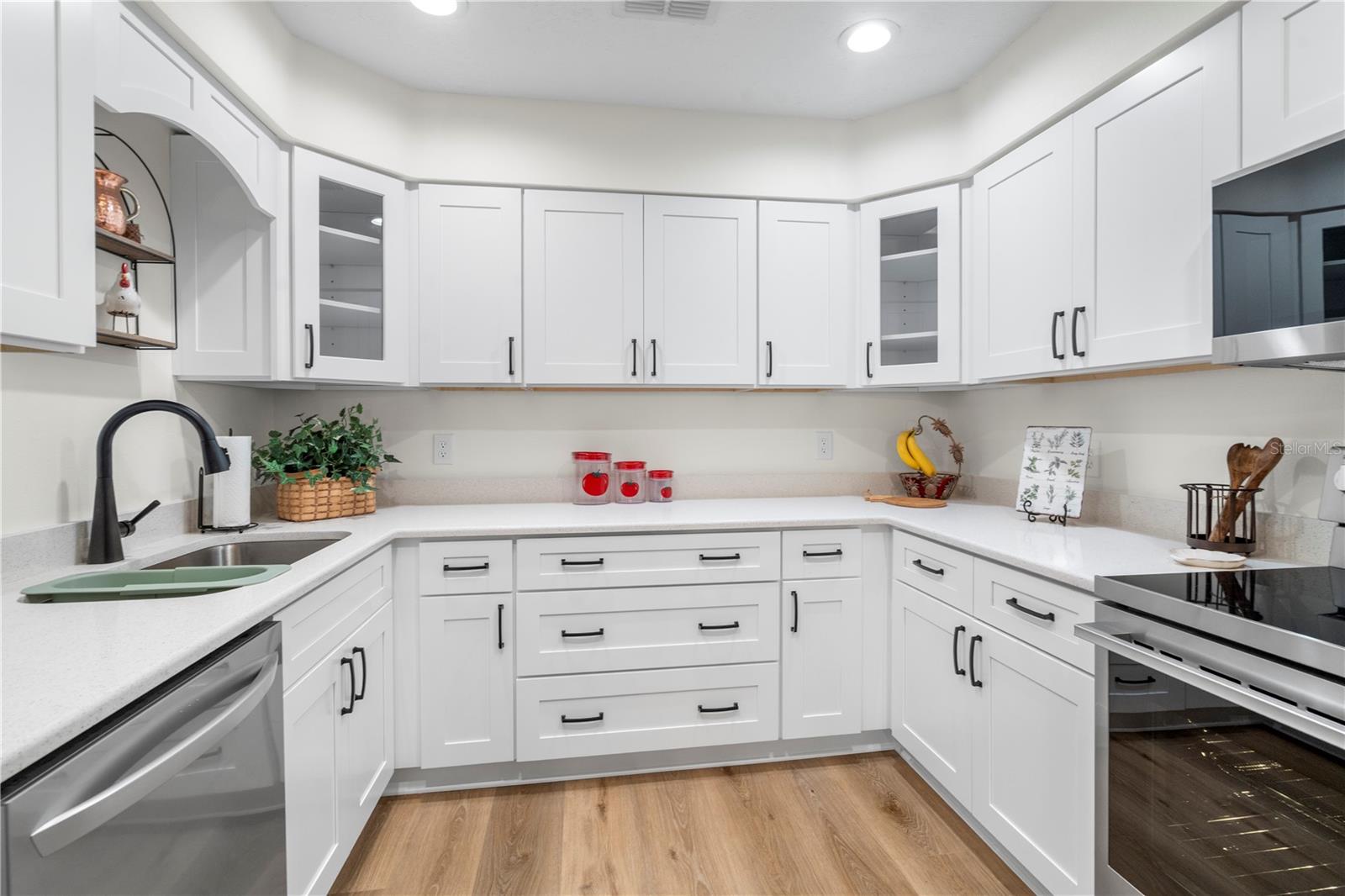 404 DICKMAN DR SW, RUSKIN, FL, 33570