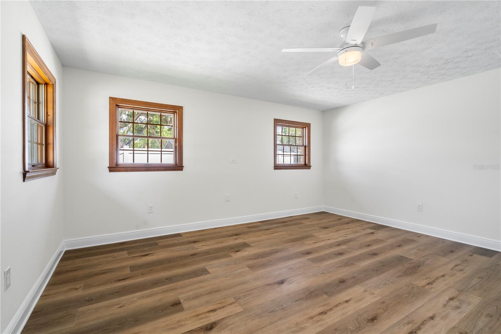 404 DICKMAN DR SW, RUSKIN, FL, 33570