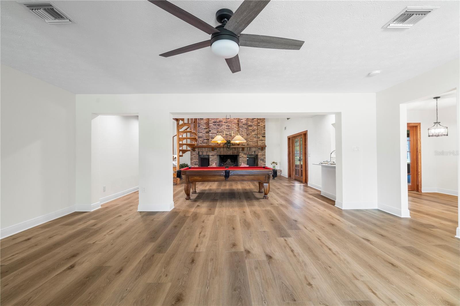 404 DICKMAN DR SW, RUSKIN, FL, 33570