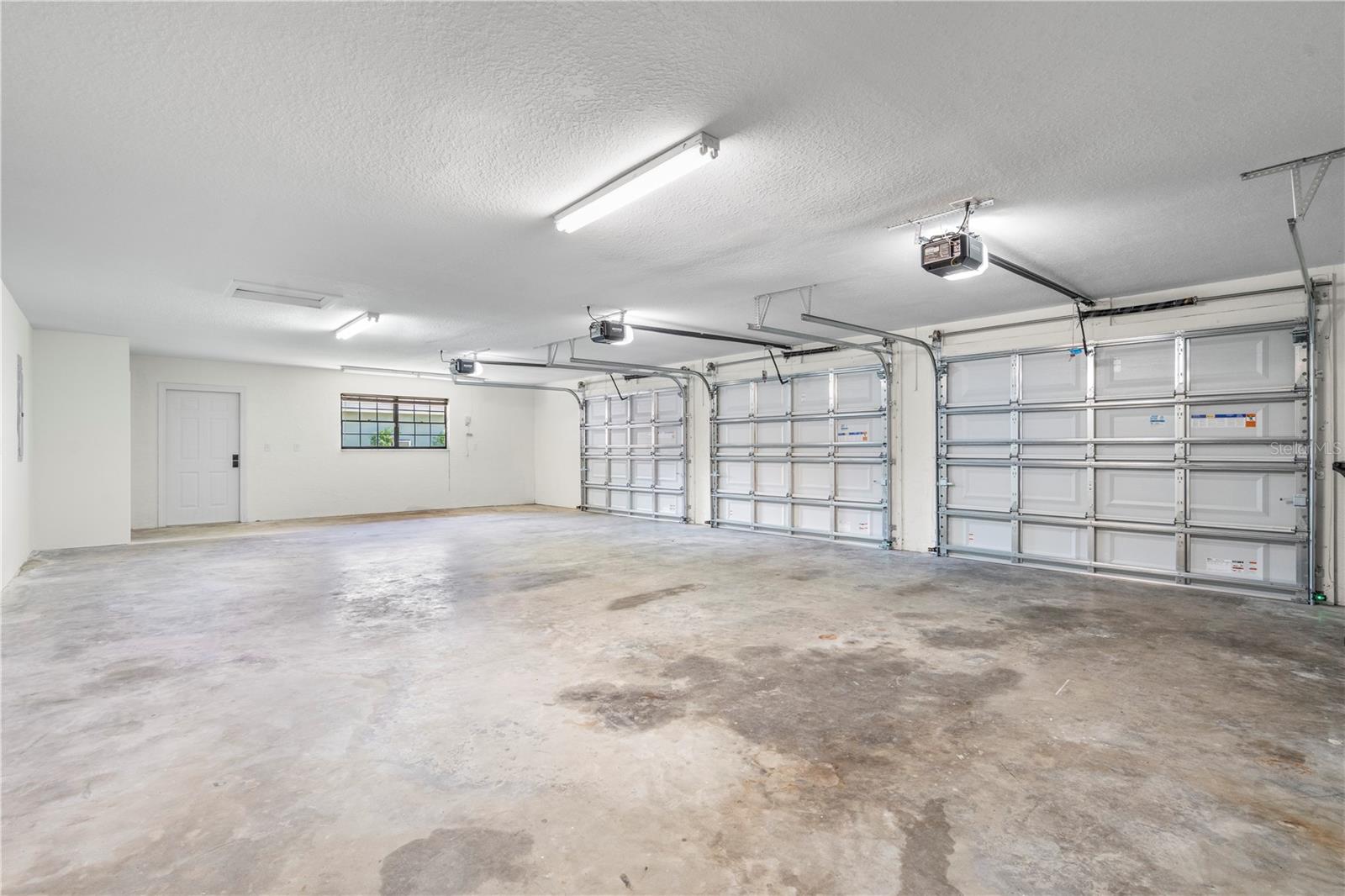 404 DICKMAN DR SW, RUSKIN, FL, 33570