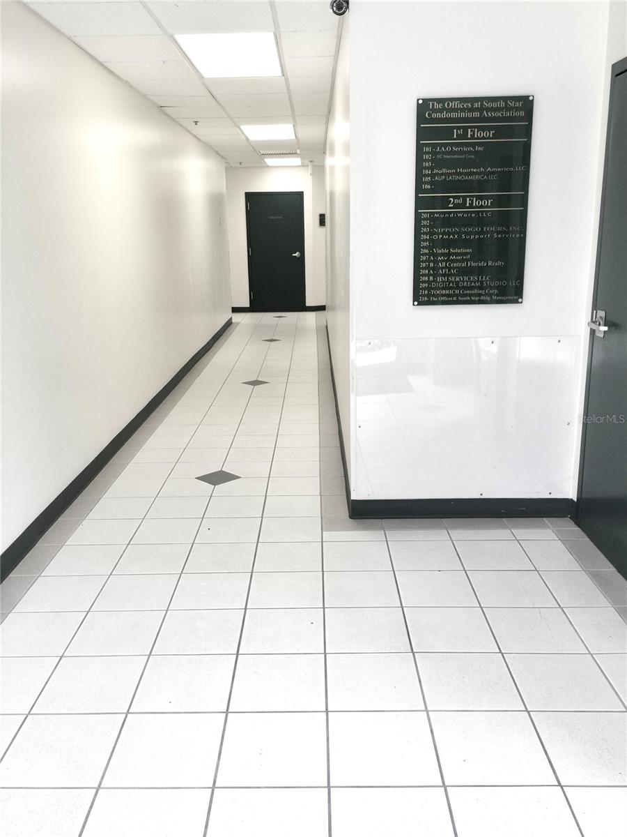 7802 KINGSPOINTE PKWY #207B, ORLANDO, FL, 32819