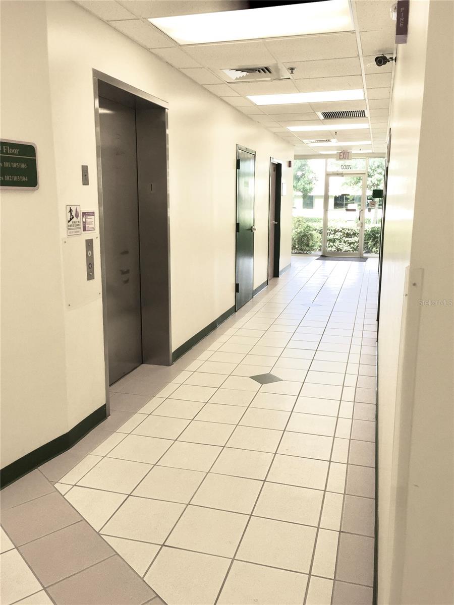 7802 KINGSPOINTE PKWY #207B, ORLANDO, FL, 32819