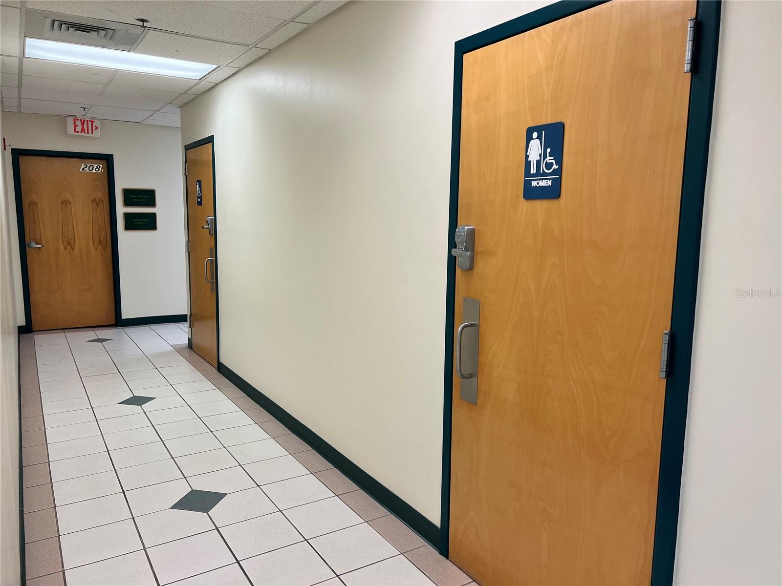 7802 KINGSPOINTE PKWY #207B, ORLANDO, FL, 32819