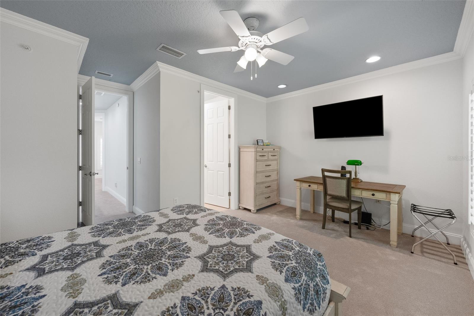 2211 SOHO BAY CT, TAMPA, FL, 33606