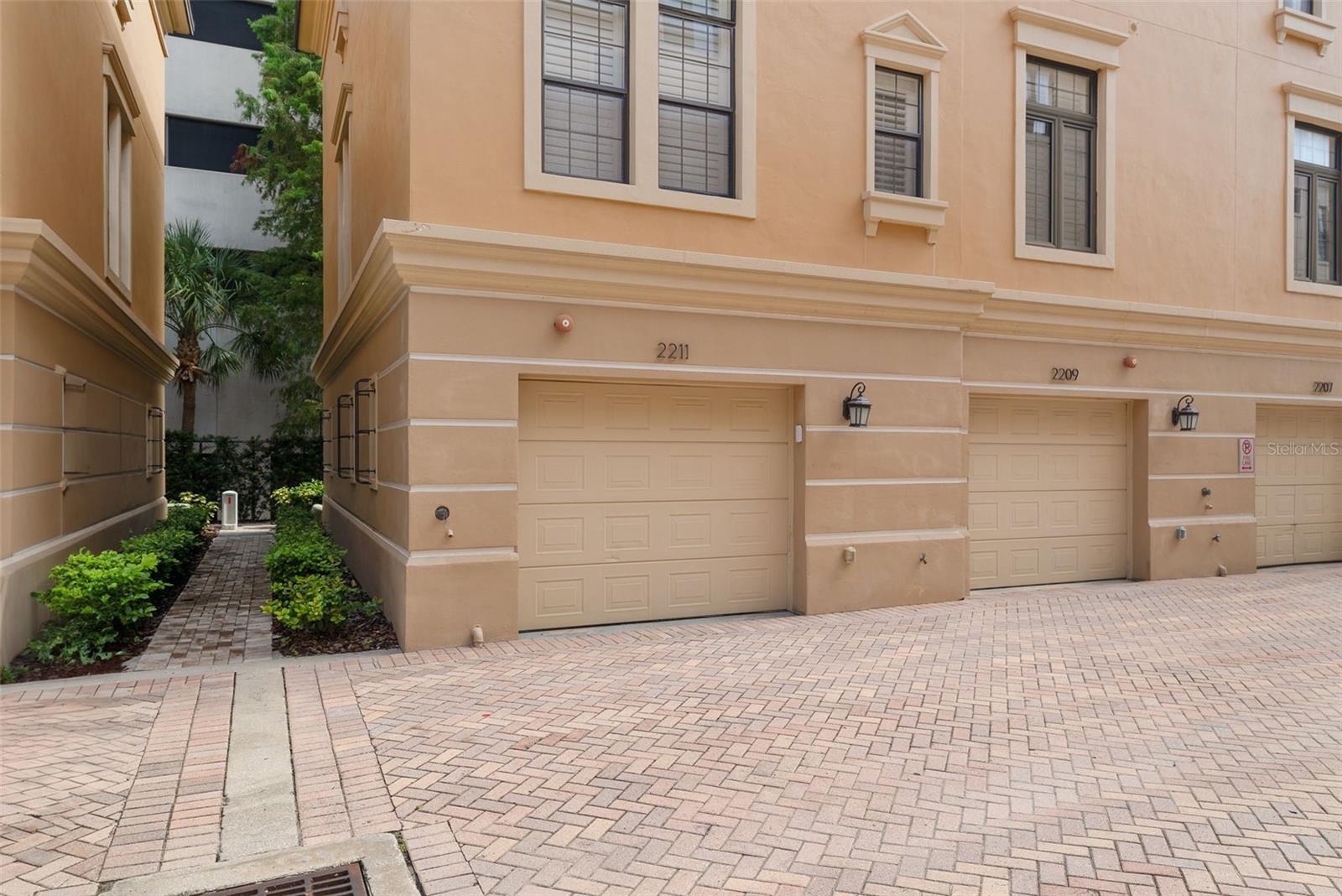 2211 SOHO BAY CT, TAMPA, FL, 33606