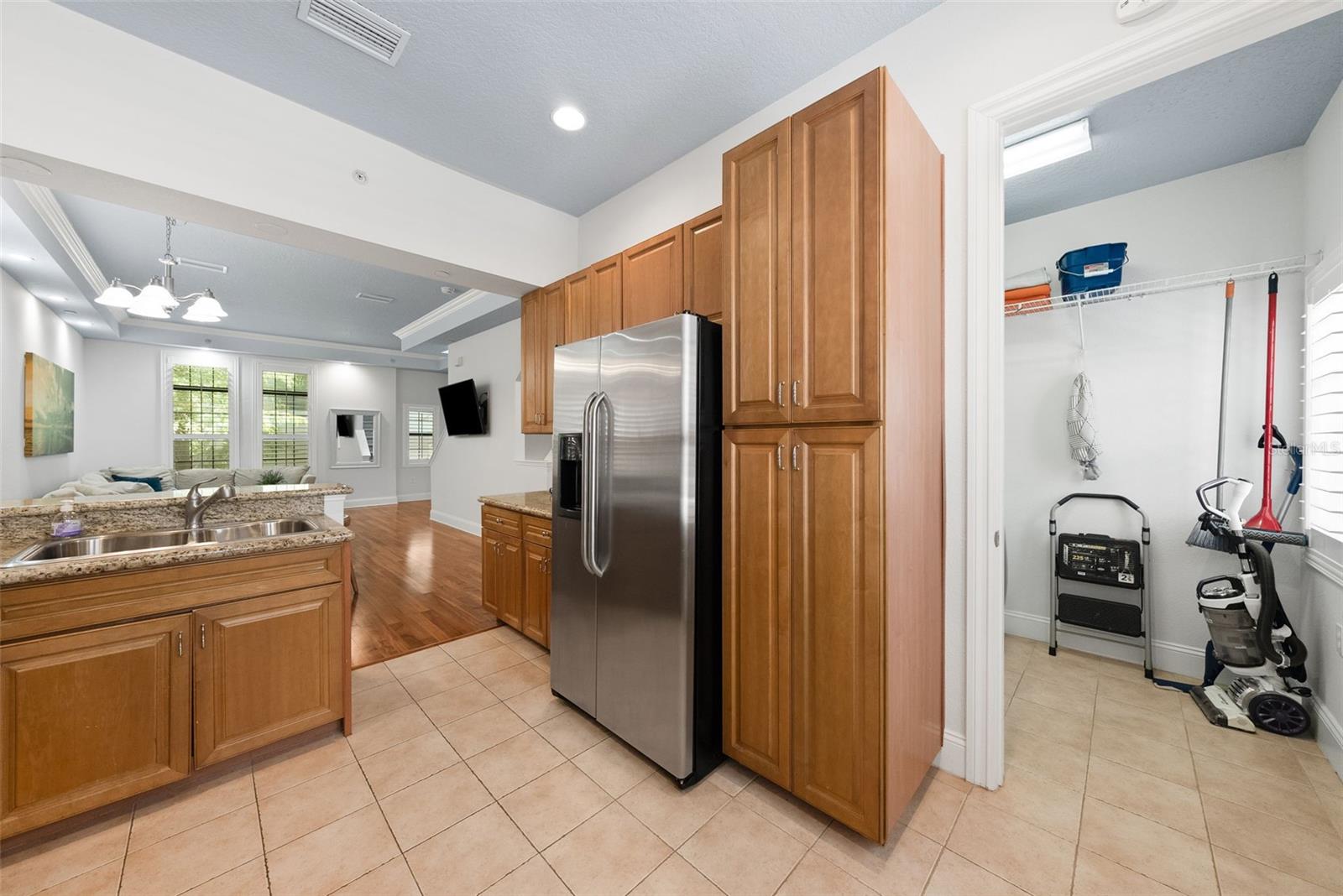 2211 SOHO BAY CT, TAMPA, FL, 33606