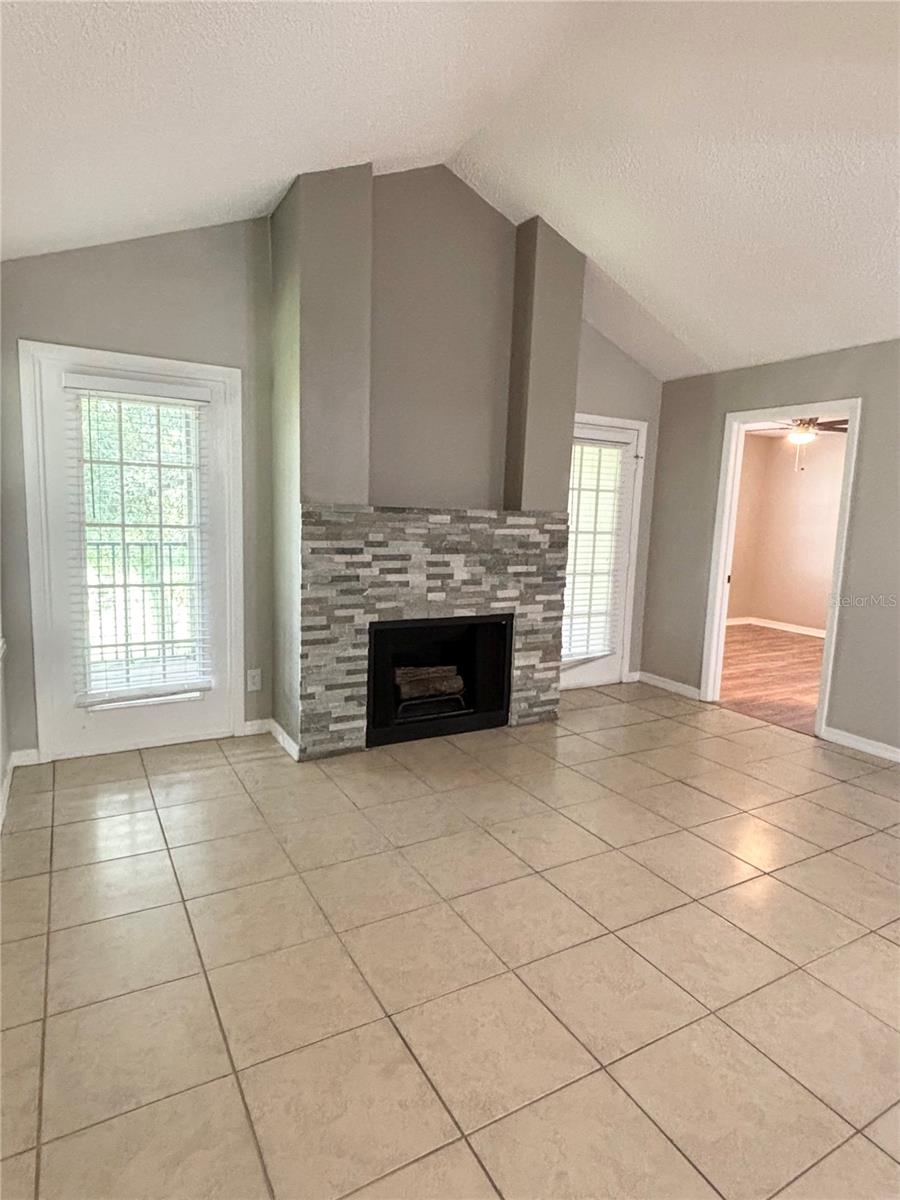 238 AFTON SQ #302, ALTAMONTE SPRINGS, FL, 32714