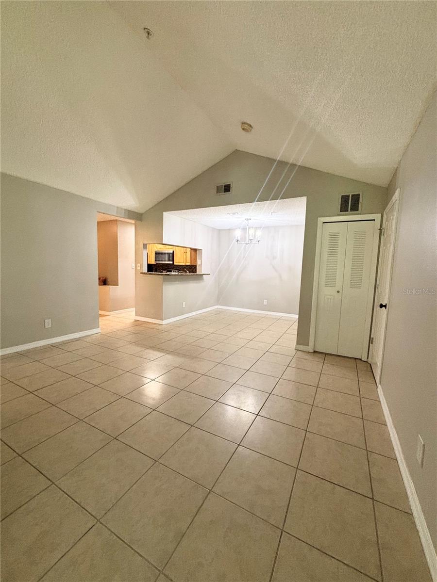 238 AFTON SQ #302, ALTAMONTE SPRINGS, FL, 32714