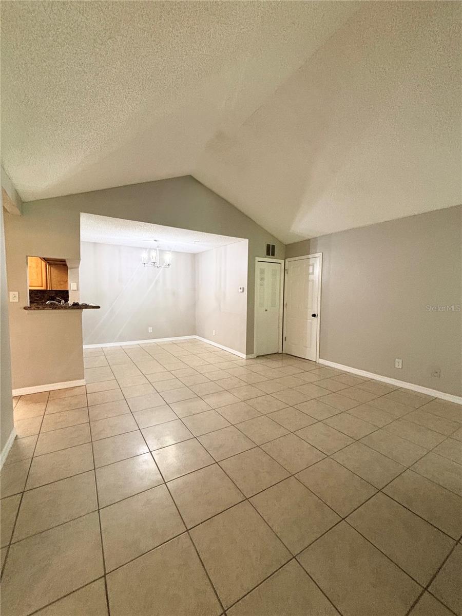 238 AFTON SQ #302, ALTAMONTE SPRINGS, FL, 32714