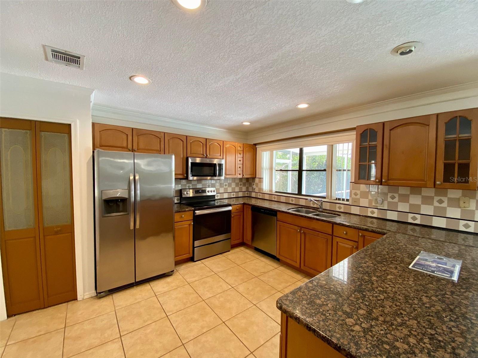 3015 CRESTED CIR, ORLANDO, FL, 32837