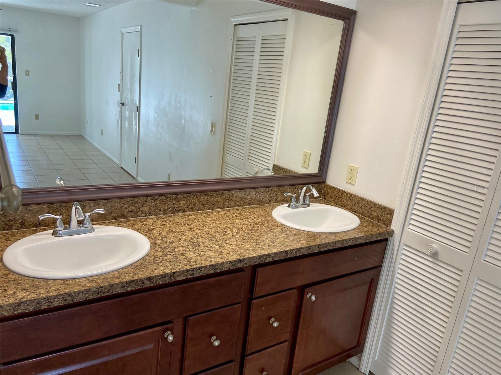 3015 CRESTED CIR, ORLANDO, FL, 32837