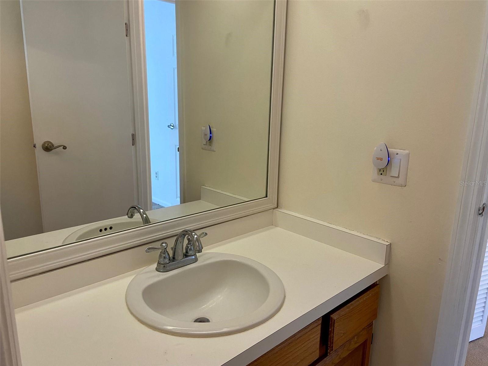 3015 CRESTED CIR, ORLANDO, FL, 32837