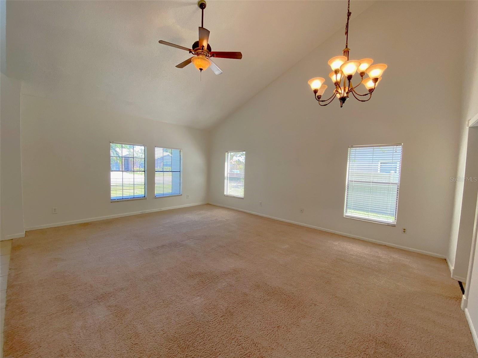 3015 CRESTED CIR, ORLANDO, FL, 32837