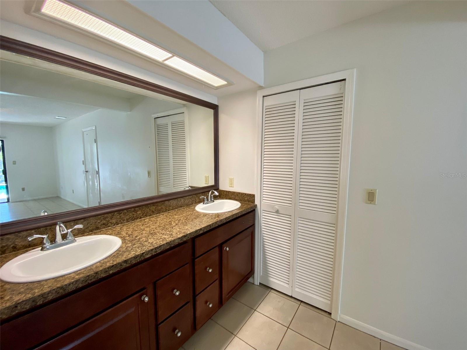 3015 CRESTED CIR, ORLANDO, FL, 32837