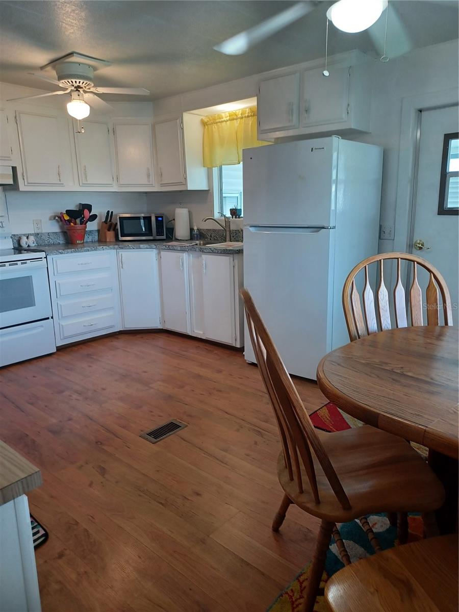 34620 SWEETPEA LN, ZEPHYRHILLS, FL, 33541