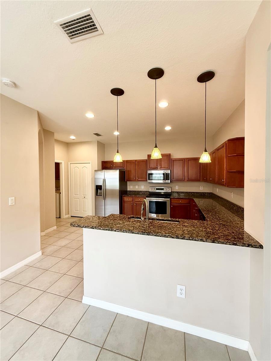 3326 CHAPEL CREEK CIR, WESLEY CHAPEL, FL, 33544