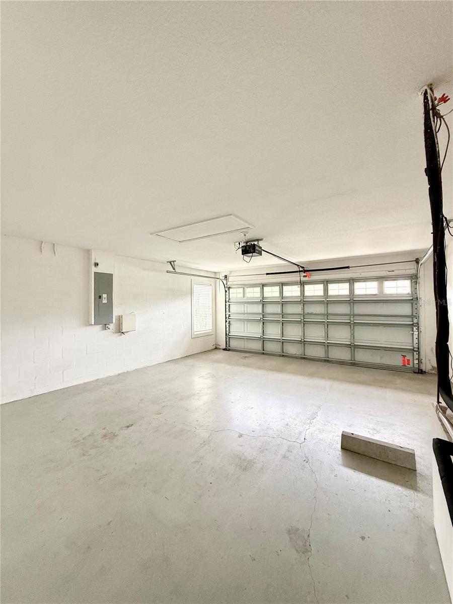 3326 CHAPEL CREEK CIR, WESLEY CHAPEL, FL, 33544