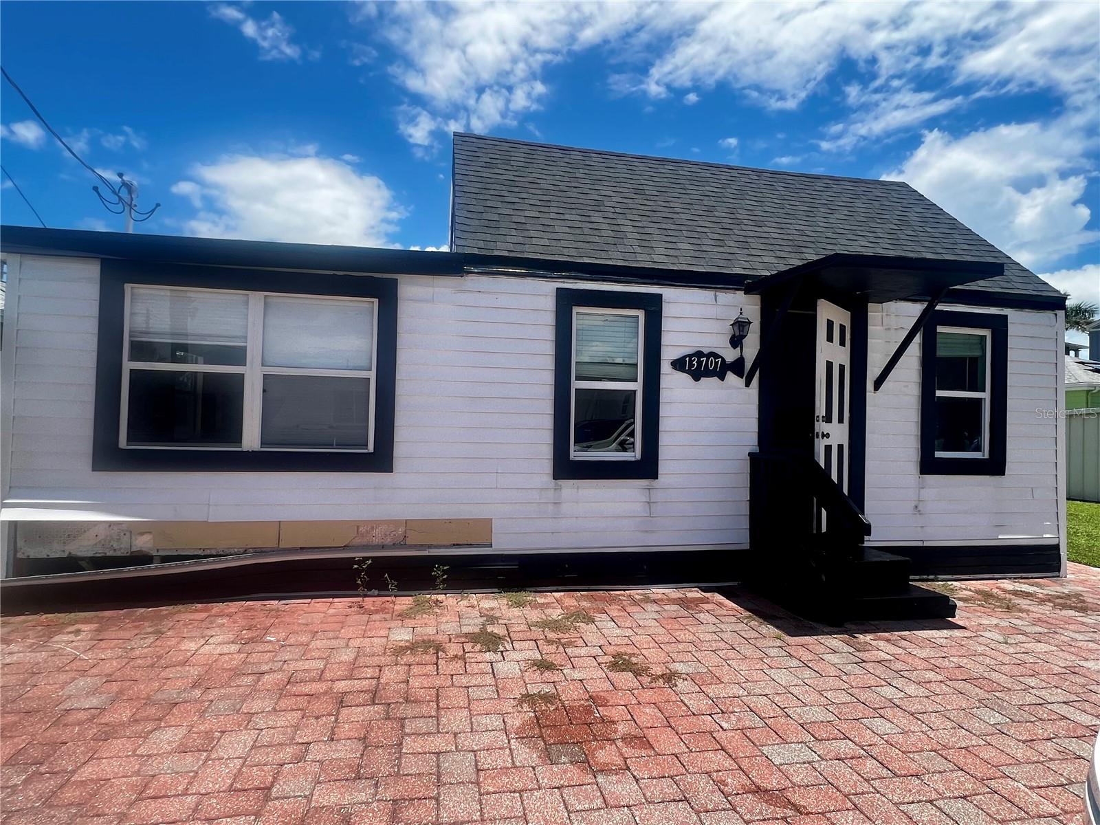 13707 PLYMOUTH ST, MADEIRA BEACH, FL, 33708