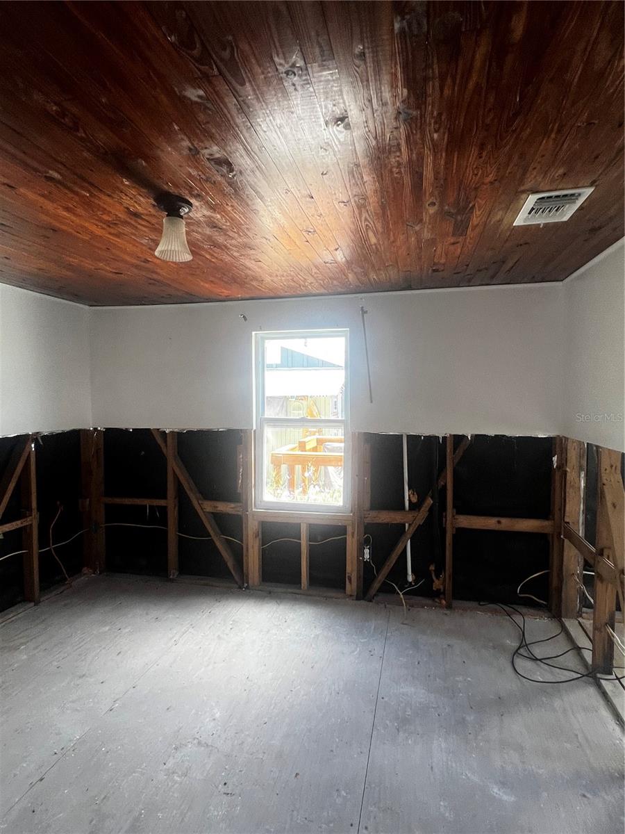 13707 PLYMOUTH ST, MADEIRA BEACH, FL, 33708