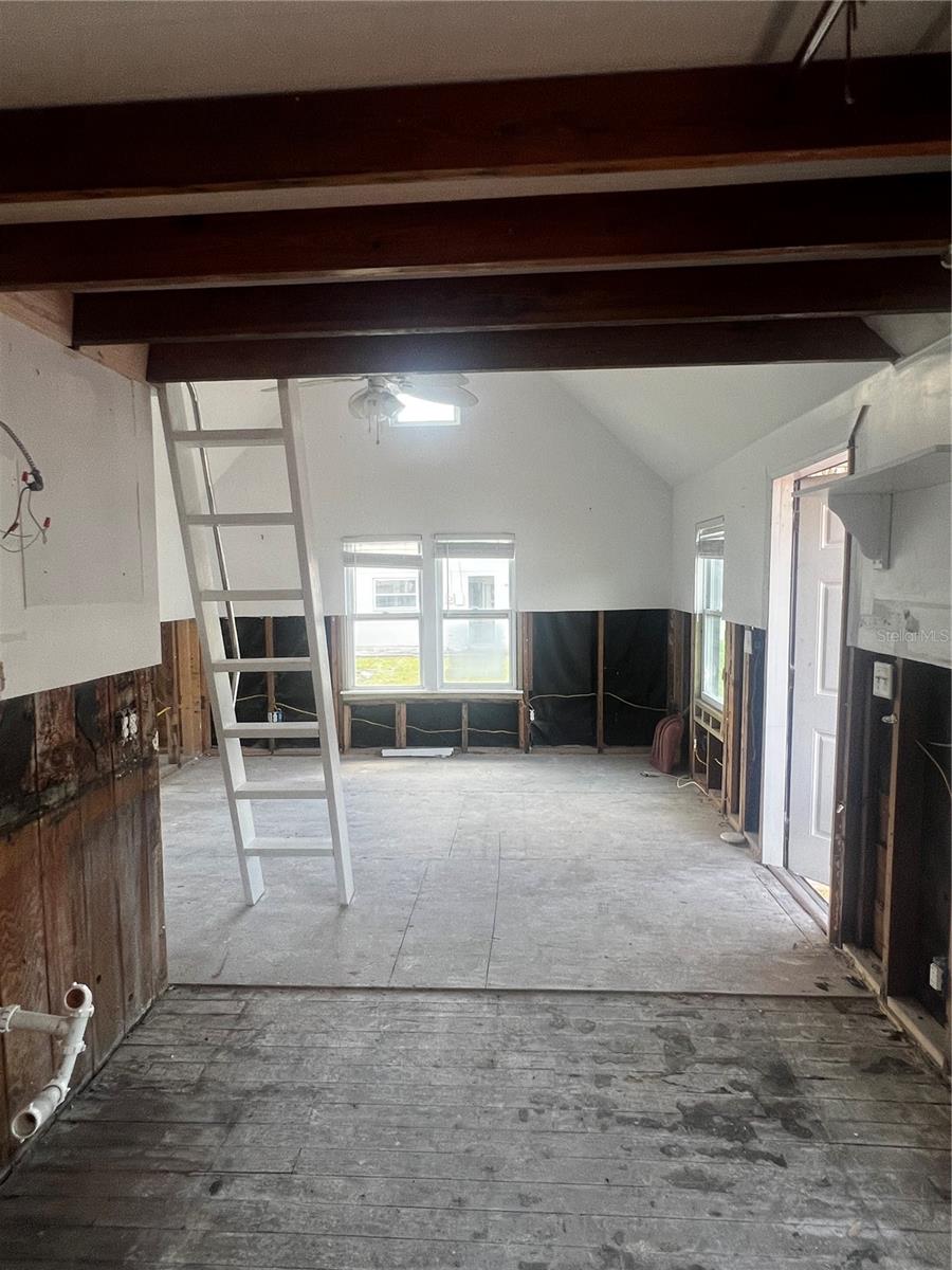 13707 PLYMOUTH ST, MADEIRA BEACH, FL, 33708