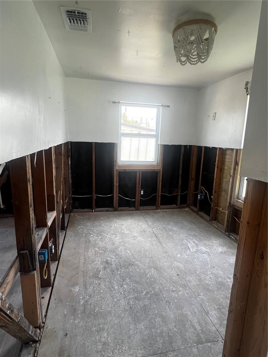 13707 PLYMOUTH ST, MADEIRA BEACH, FL, 33708