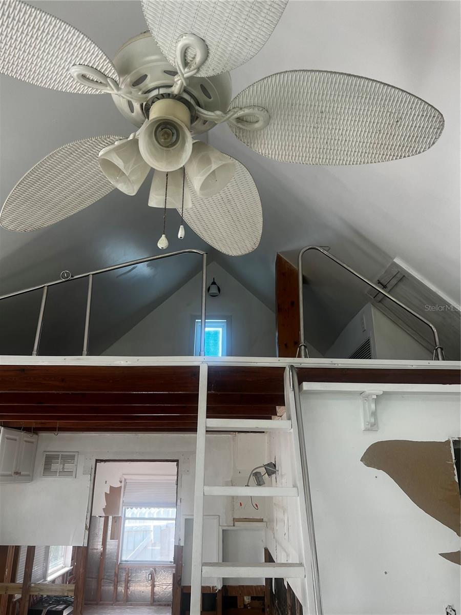 13707 PLYMOUTH ST, MADEIRA BEACH, FL, 33708