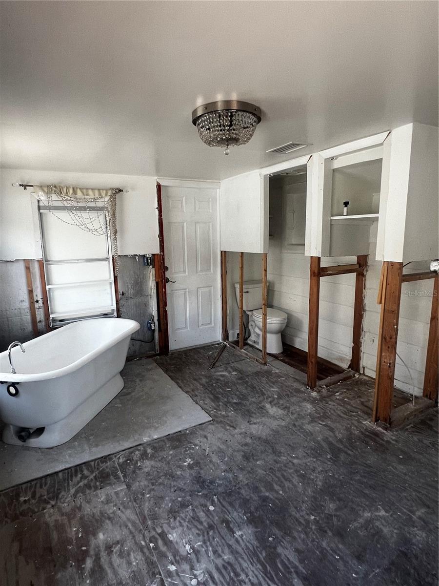 13707 PLYMOUTH ST, MADEIRA BEACH, FL, 33708