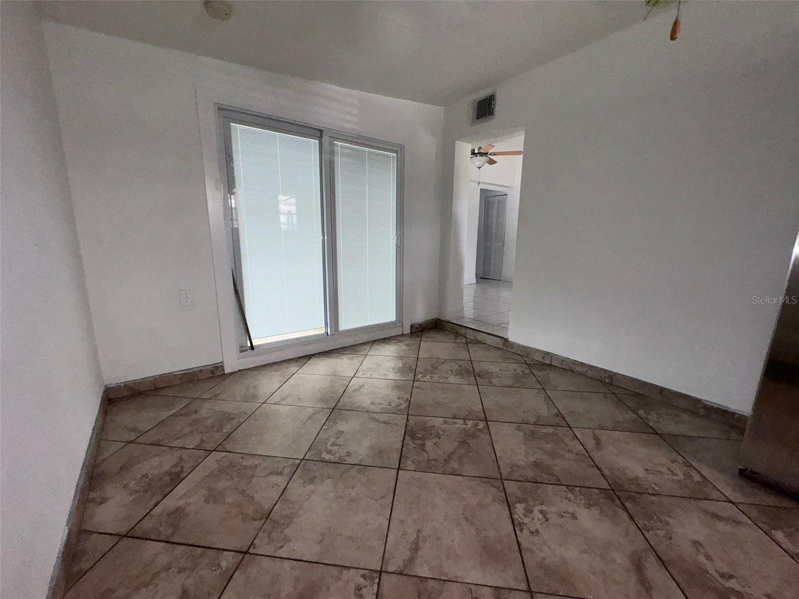 6017 BLOSSOM AVE, TAMPA, FL, 33614