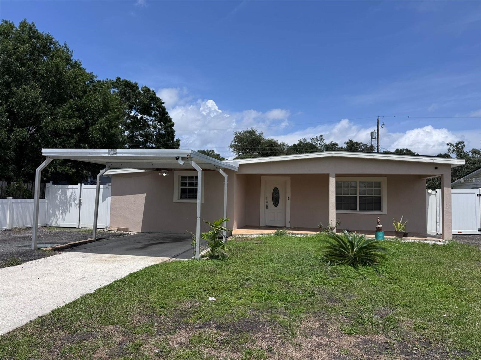 6017 BLOSSOM AVE, TAMPA, FL, 33614