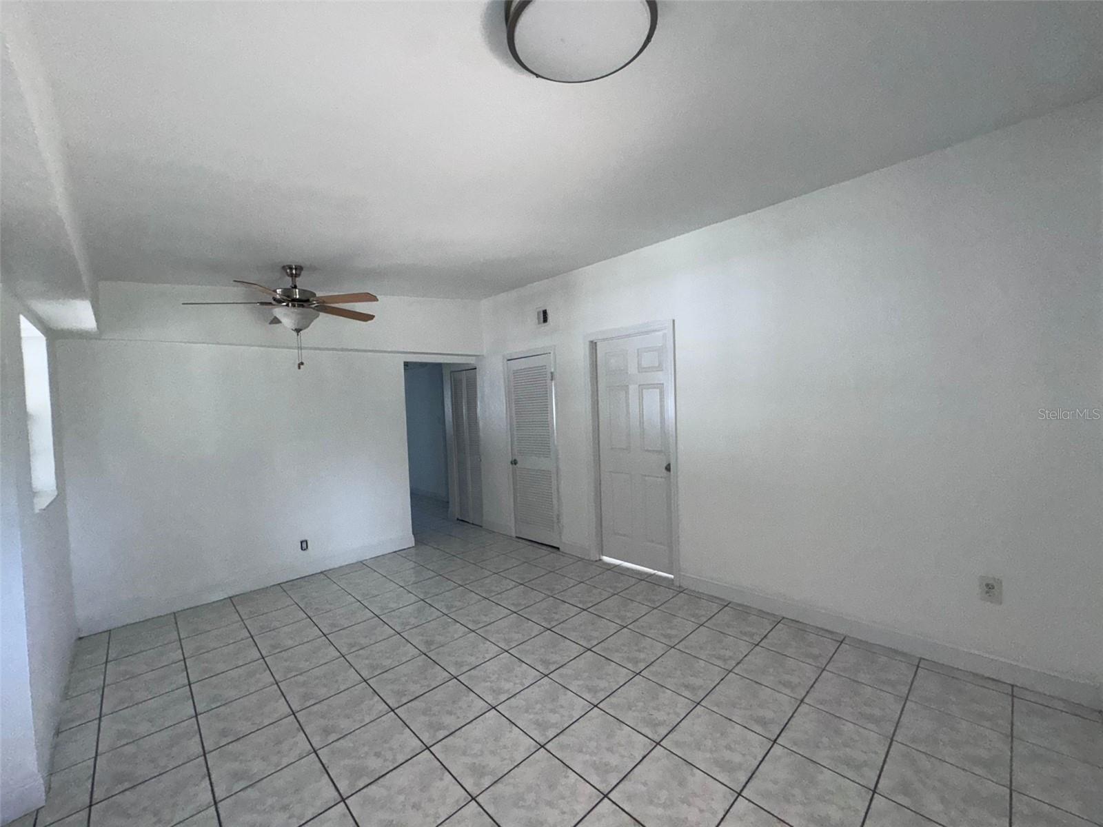 6017 BLOSSOM AVE, TAMPA, FL, 33614