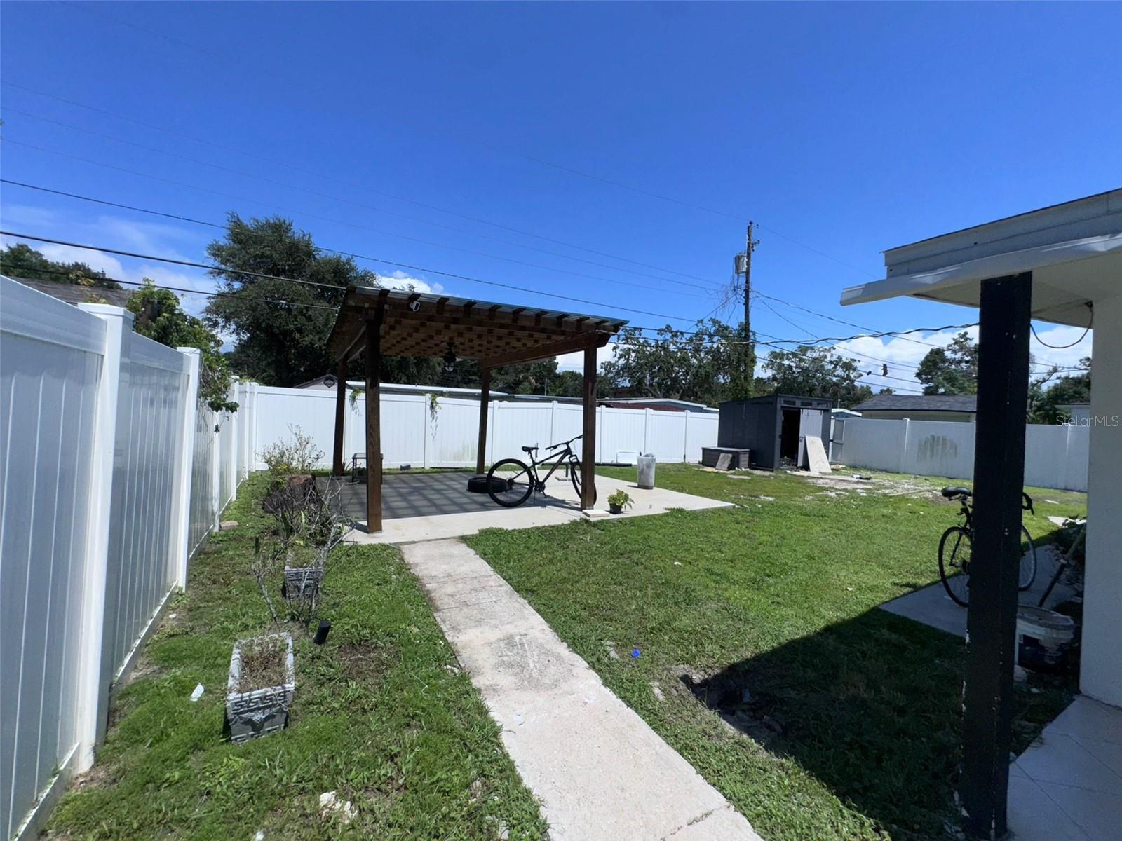 6017 BLOSSOM AVE, TAMPA, FL, 33614