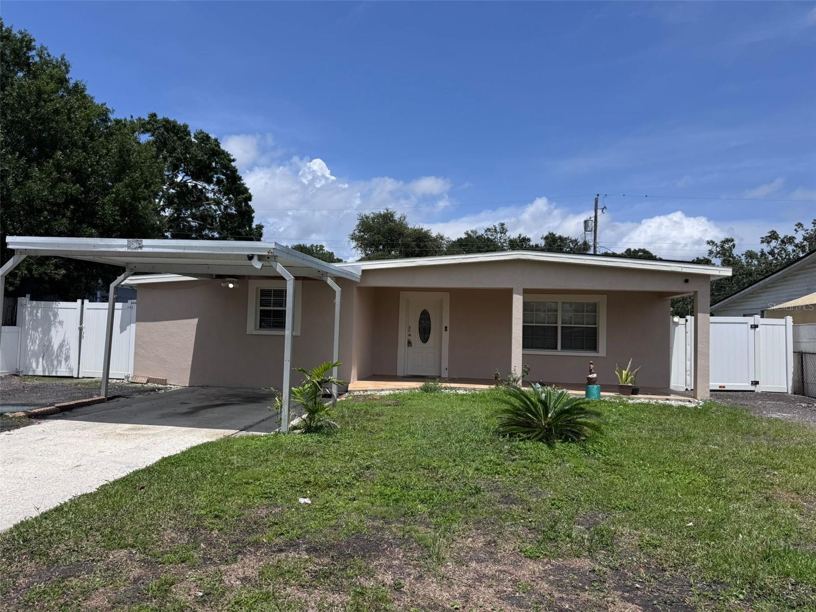 6017 BLOSSOM AVE, TAMPA, FL, 33614