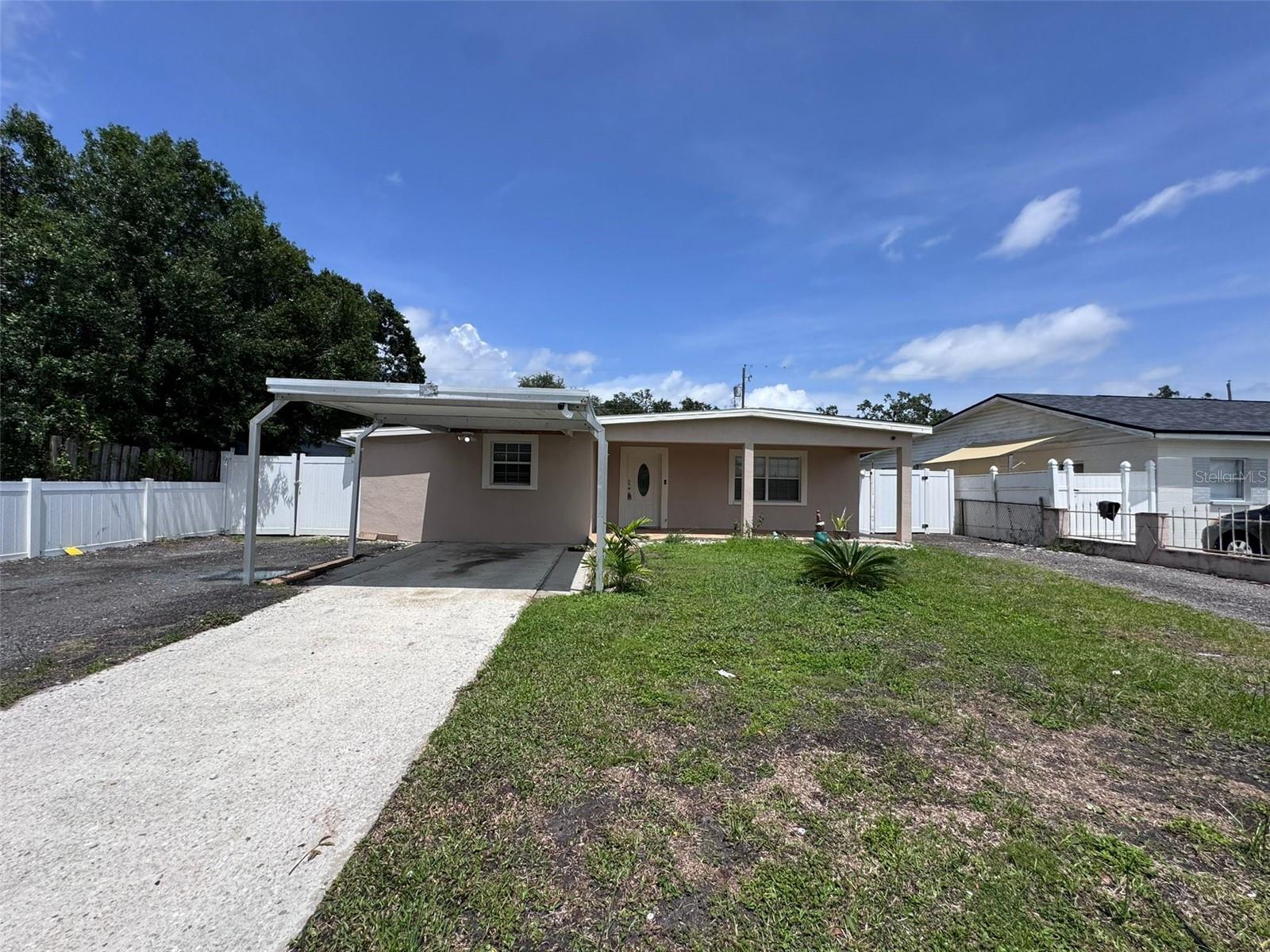 6017 BLOSSOM AVE, TAMPA, FL, 33614