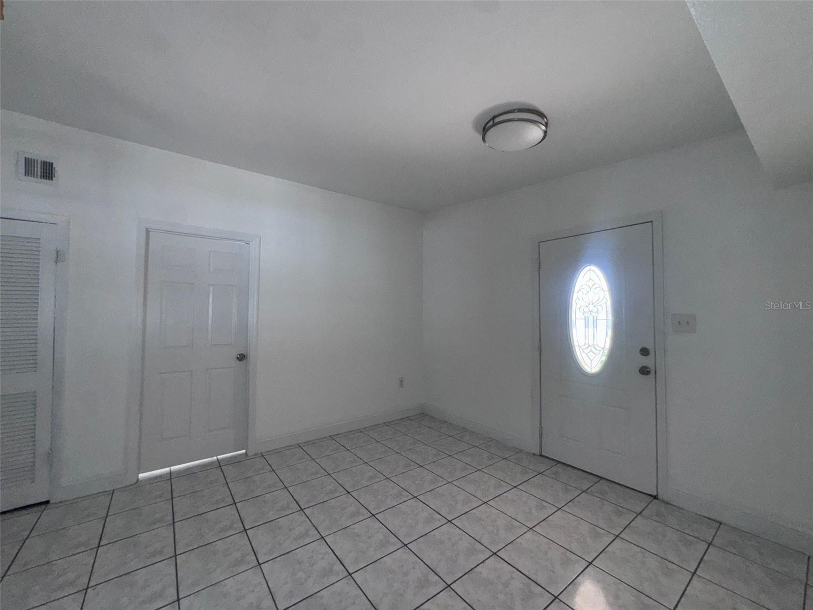 6017 BLOSSOM AVE, TAMPA, FL, 33614