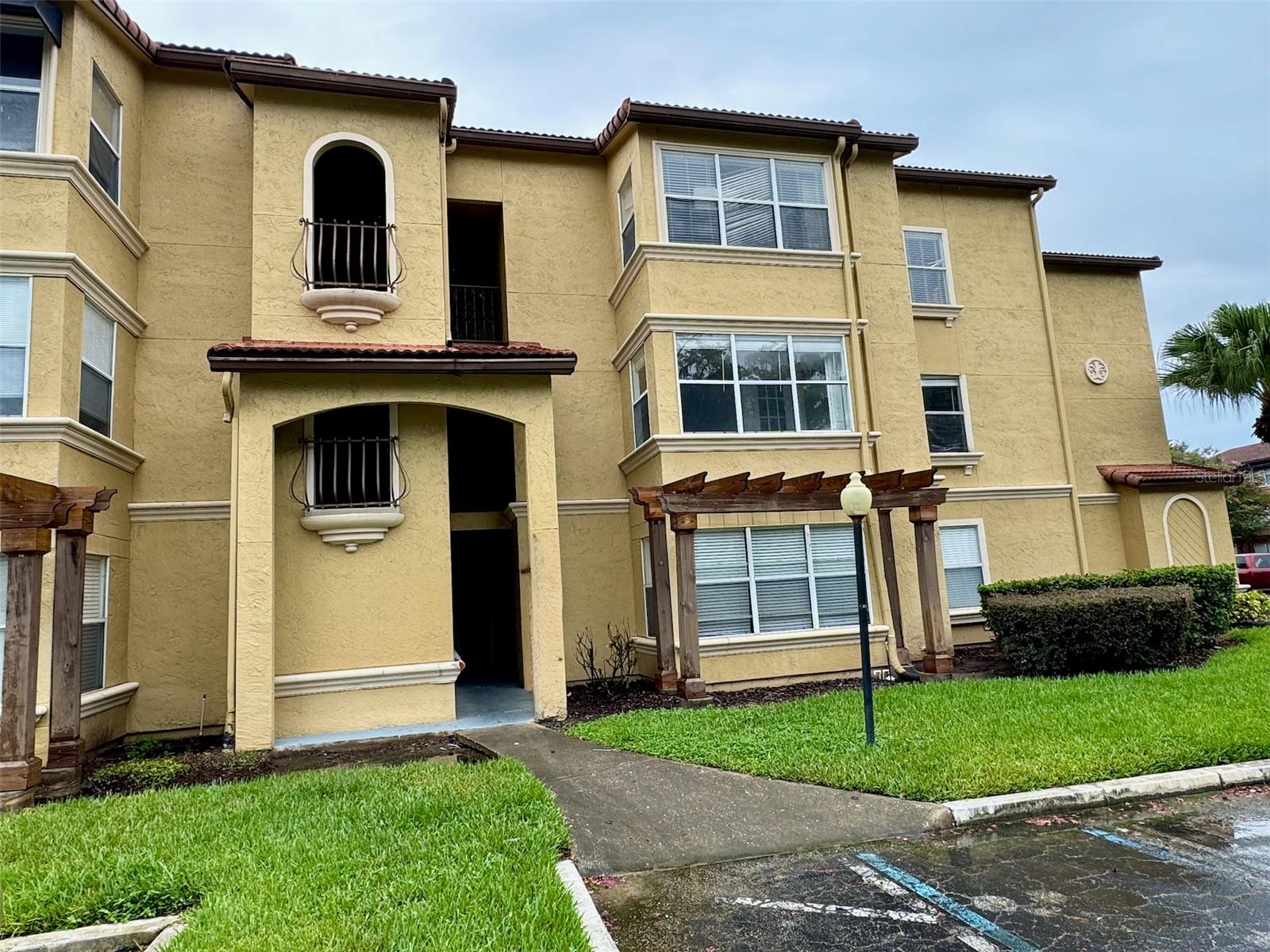 5144 CONROY RD #1028, ORLANDO, FL, 32811