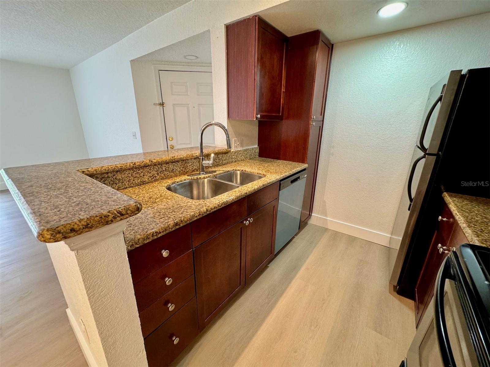 5144 CONROY RD #1028, ORLANDO, FL, 32811